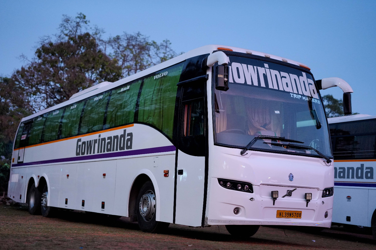 Volvo Multi-Axle Semi Sleeper Bus